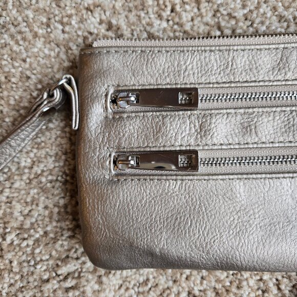 Safe Keeper Crossbody/Wristlet Purse - Picture 4 of 7